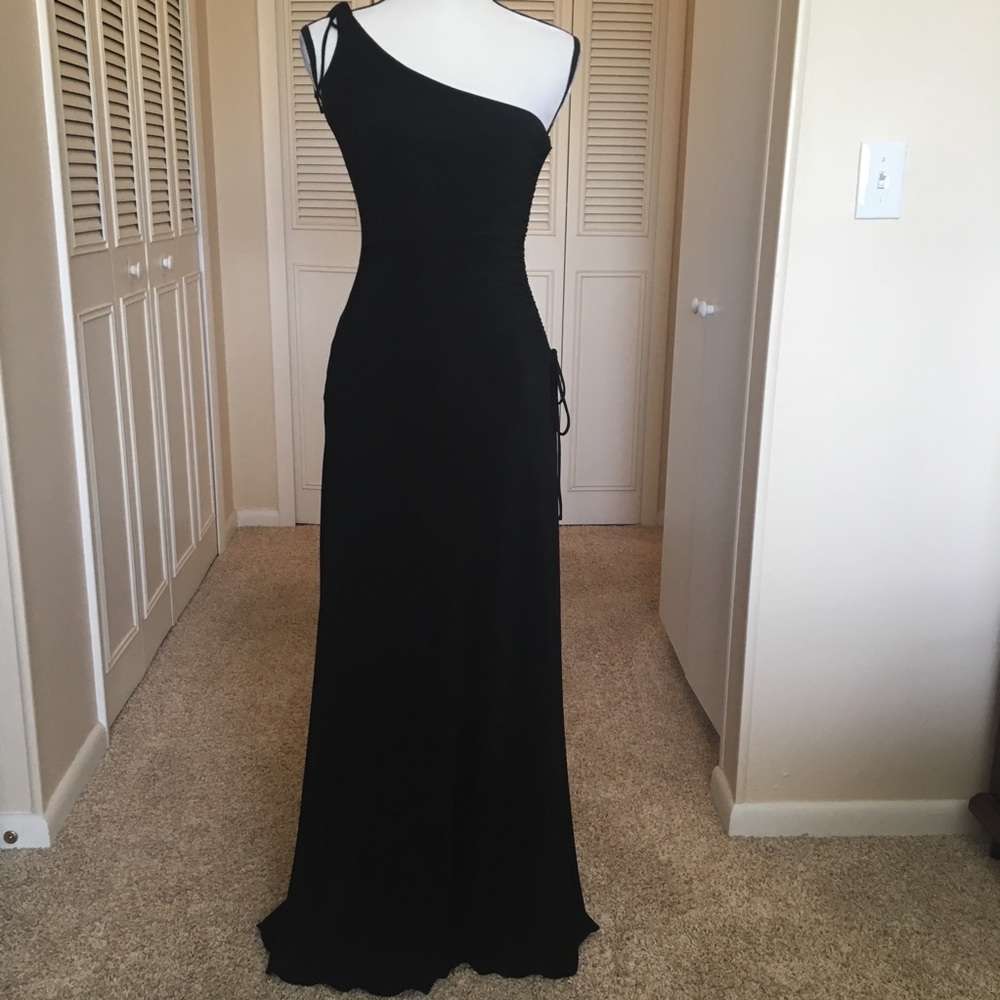 ✨HOST PICK ✨Black Long dress by Laundry